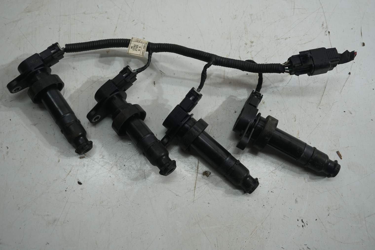 HYUNDAI i30 CEWKA ZAPŁONOWA 27301-2B010