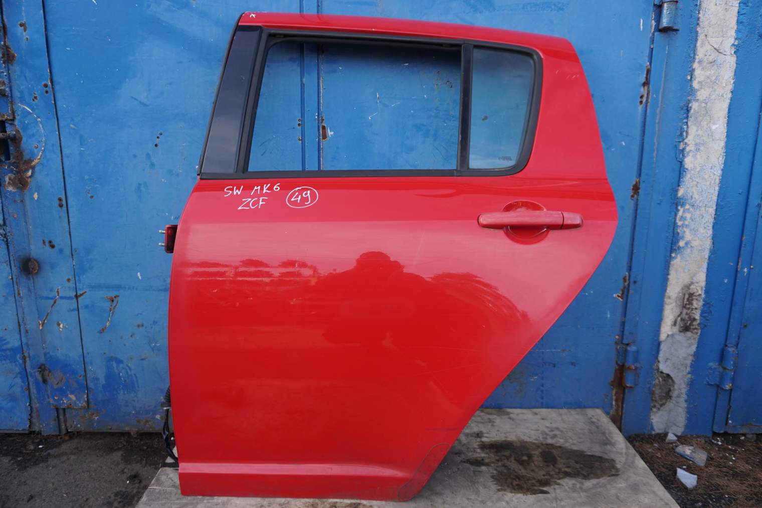 SUZUKI SWIFT MK6 DRZWI LEWE TYLNE KOLOR ZCF