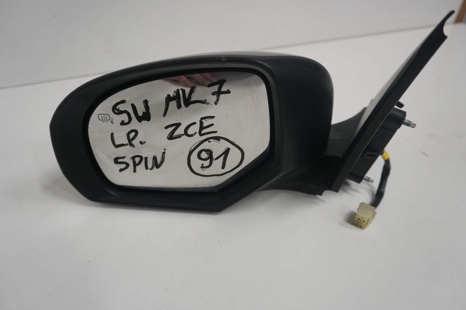 SUZUKI SWIFT MK7 IV LUSTERKO LEWE ZCE 84702-68L11 - obrazek 3
