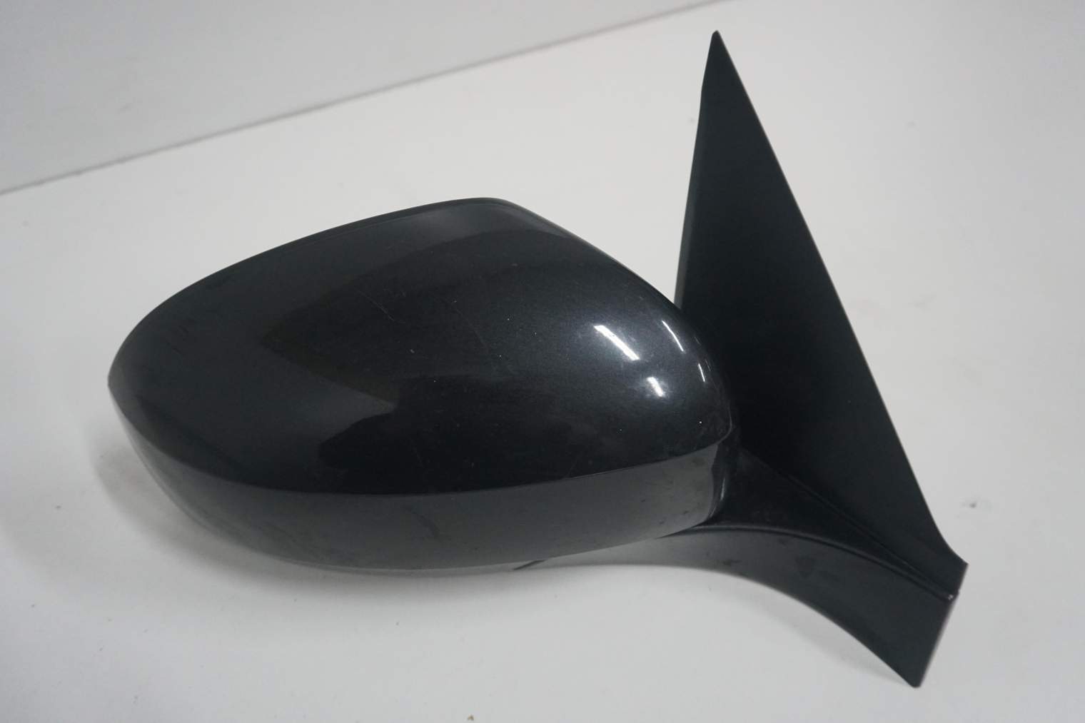 SUZUKI SWIFT MK7 IV LUSTERKO PRAWE ZCE 84701-68L10