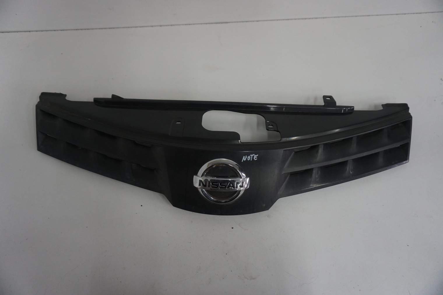 Nissan Note E11 Atrapa Grill 623109U000 623109U100 Nr.49