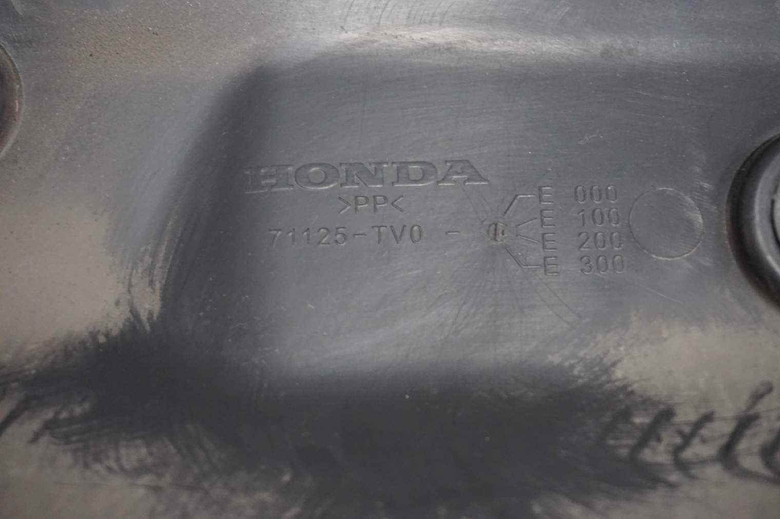 HONDA CIVIC IX UFO OSONA PASA PRZEDNIEGO 71125-TV0 - obrazek 6