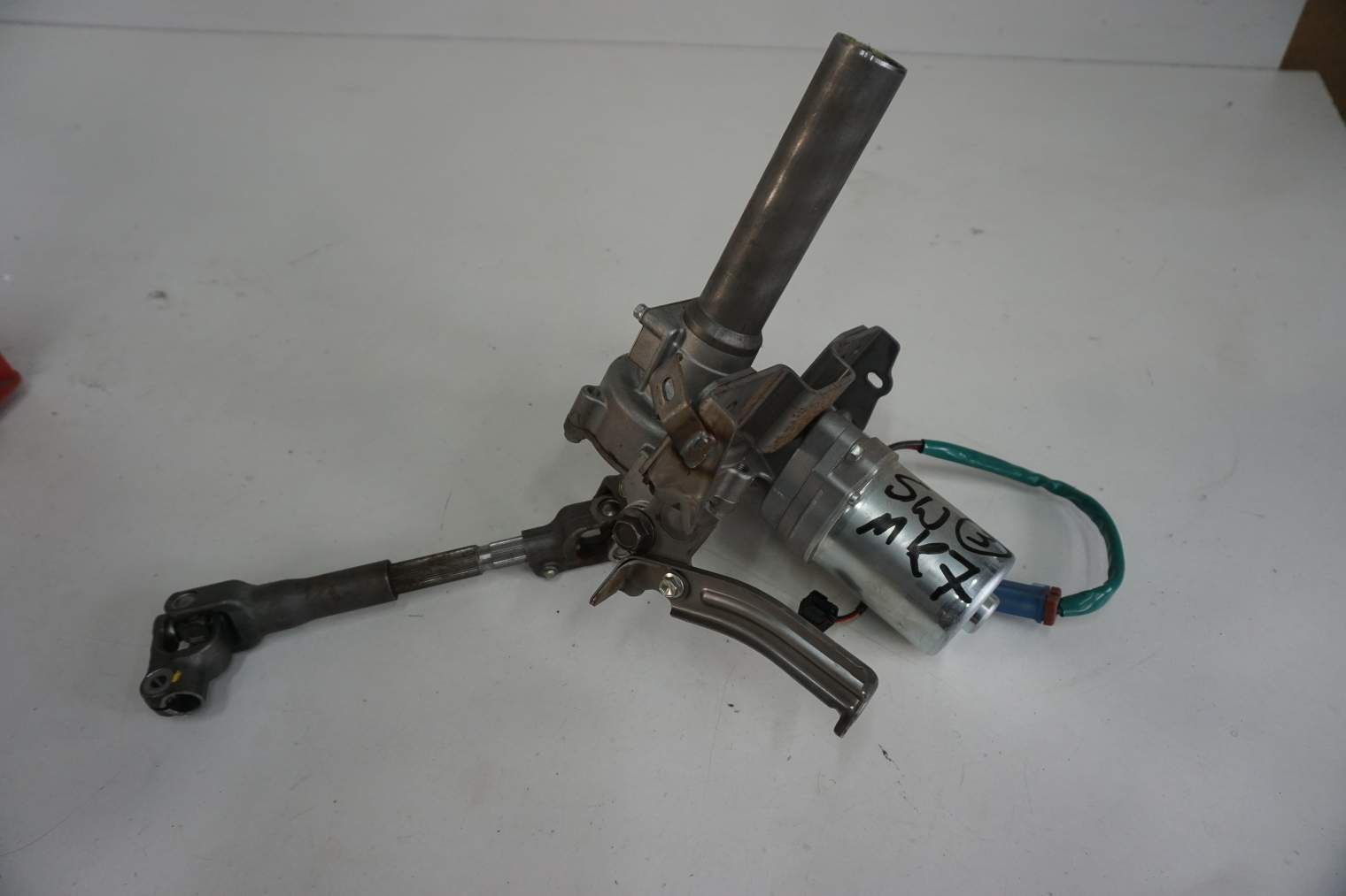 SUZUKI SWIFT MK7 KOLUMNA KIEROWNICZA 48210-68L20