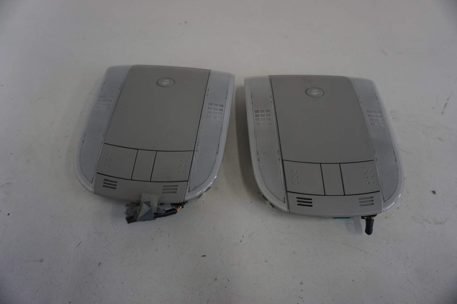 Toyota Auris I Oświetlenie Kabiny 89732-12011 nr.109