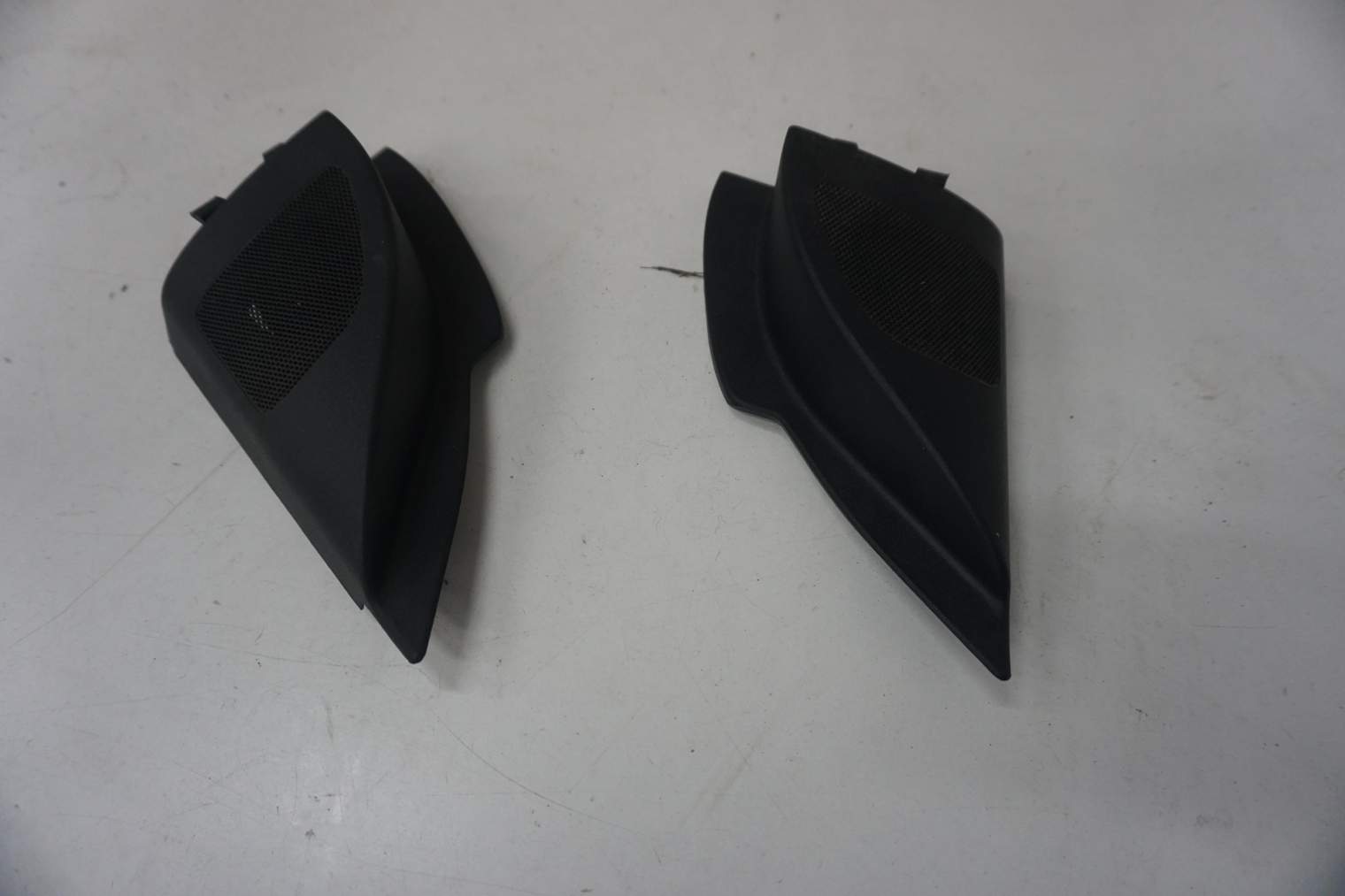 MITSUBISHI ASX GŁOŚNIKI MR986377