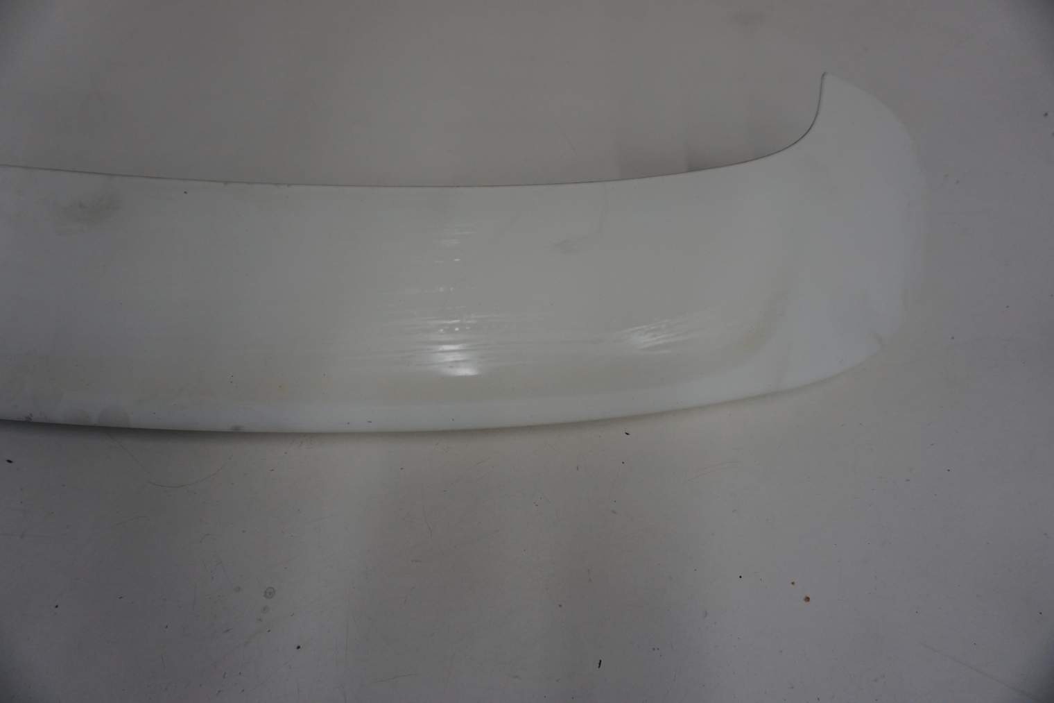 MITSUBISHI ASX SPOILER KLAPY BAGAŻNIKA 6515A20677 W37A - obrazek 2