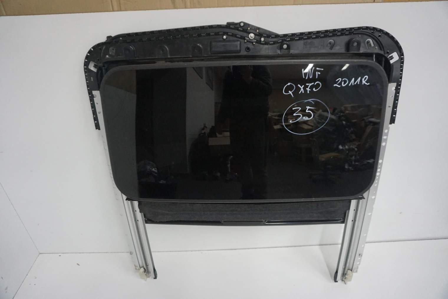 INFINITI QX70 2011r SZYBERDACH WEBASTO N0-39-V4