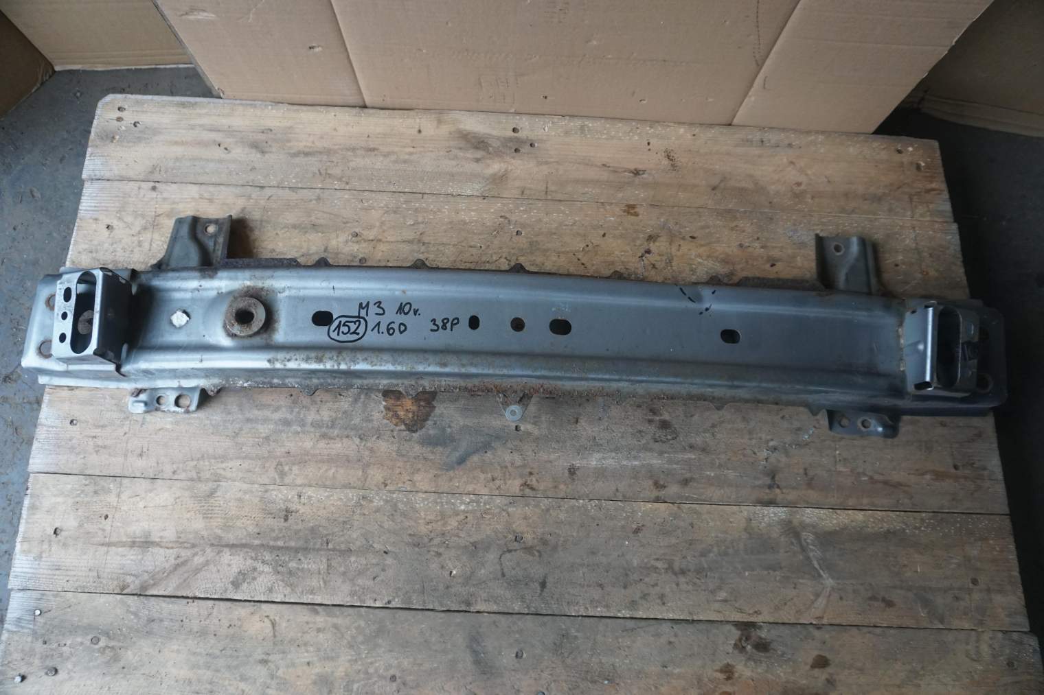 MAZDA 3 II BL BELKA ZDERZAKA PRZEDNIEGO