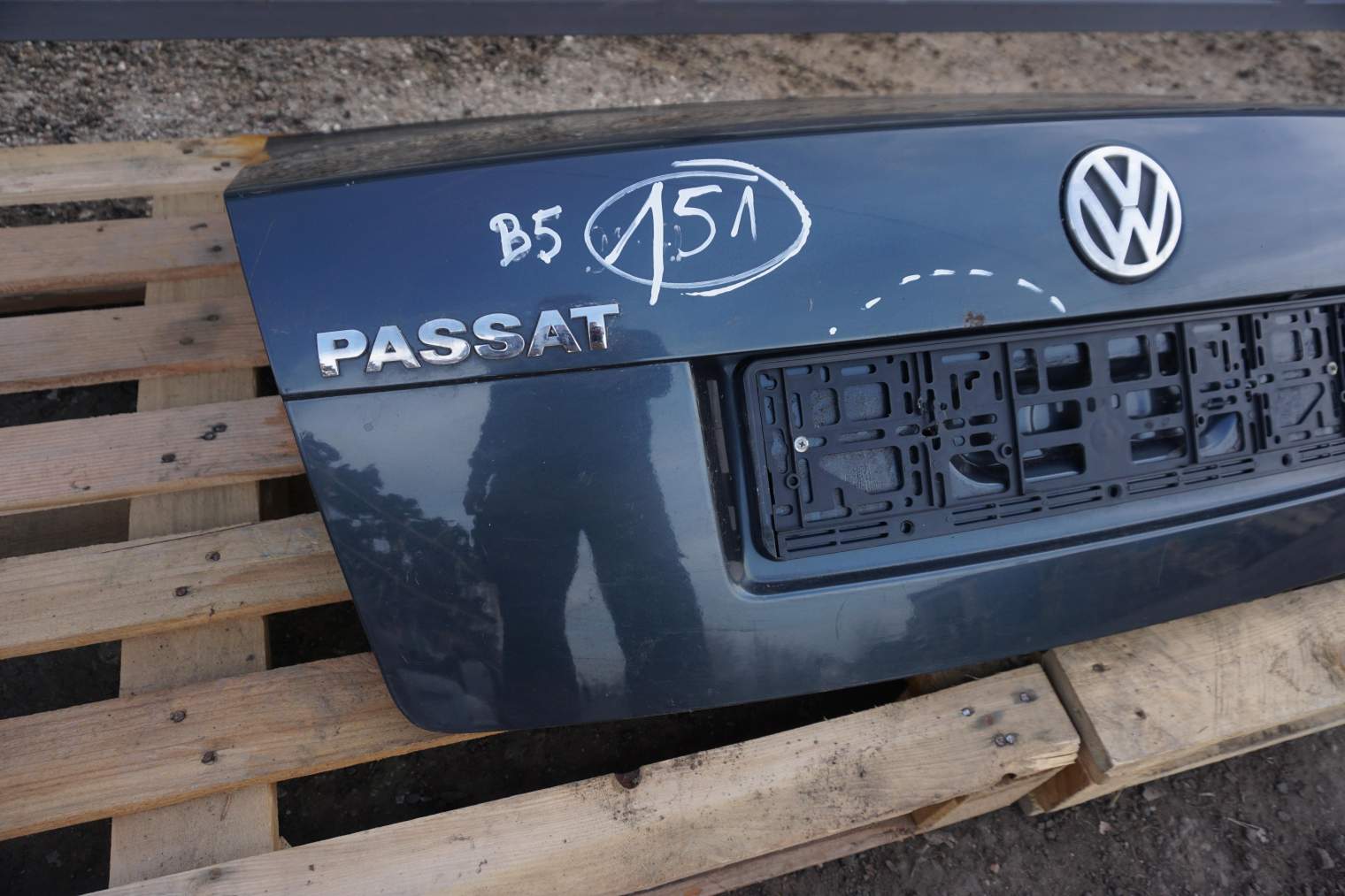 VW PASSAT B5 SEDAN KLAPA BAGAŻNIKA - obrazek 2