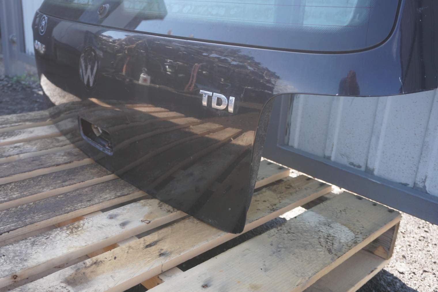 VW GOLF IV KLAPA BAGAŻNIKA SZYBA - obrazek 5