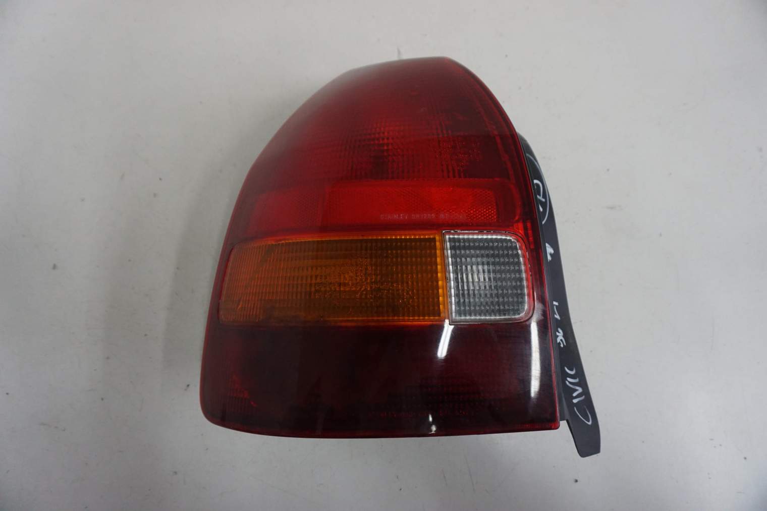 HONDA CIVIC VI LAMPA TYLNA LEWA