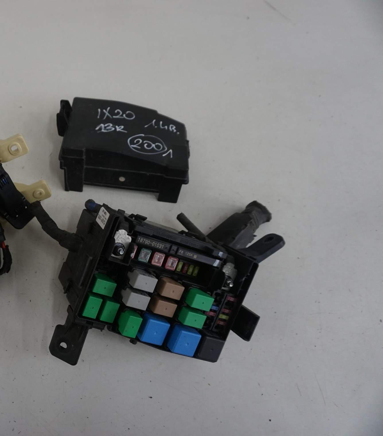 HYUNDAI iX20 PUSZKA BEZPIECZNIKI 18790-01031