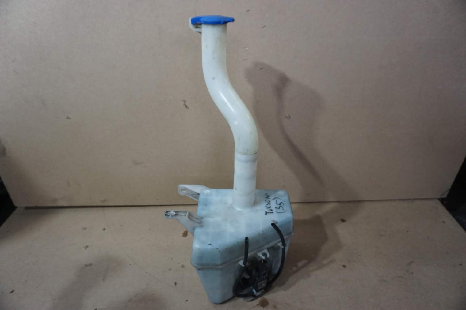 HYUNDAI TUCSON II ZBIORNIK SPRYSKIWACZY 98610-2E001