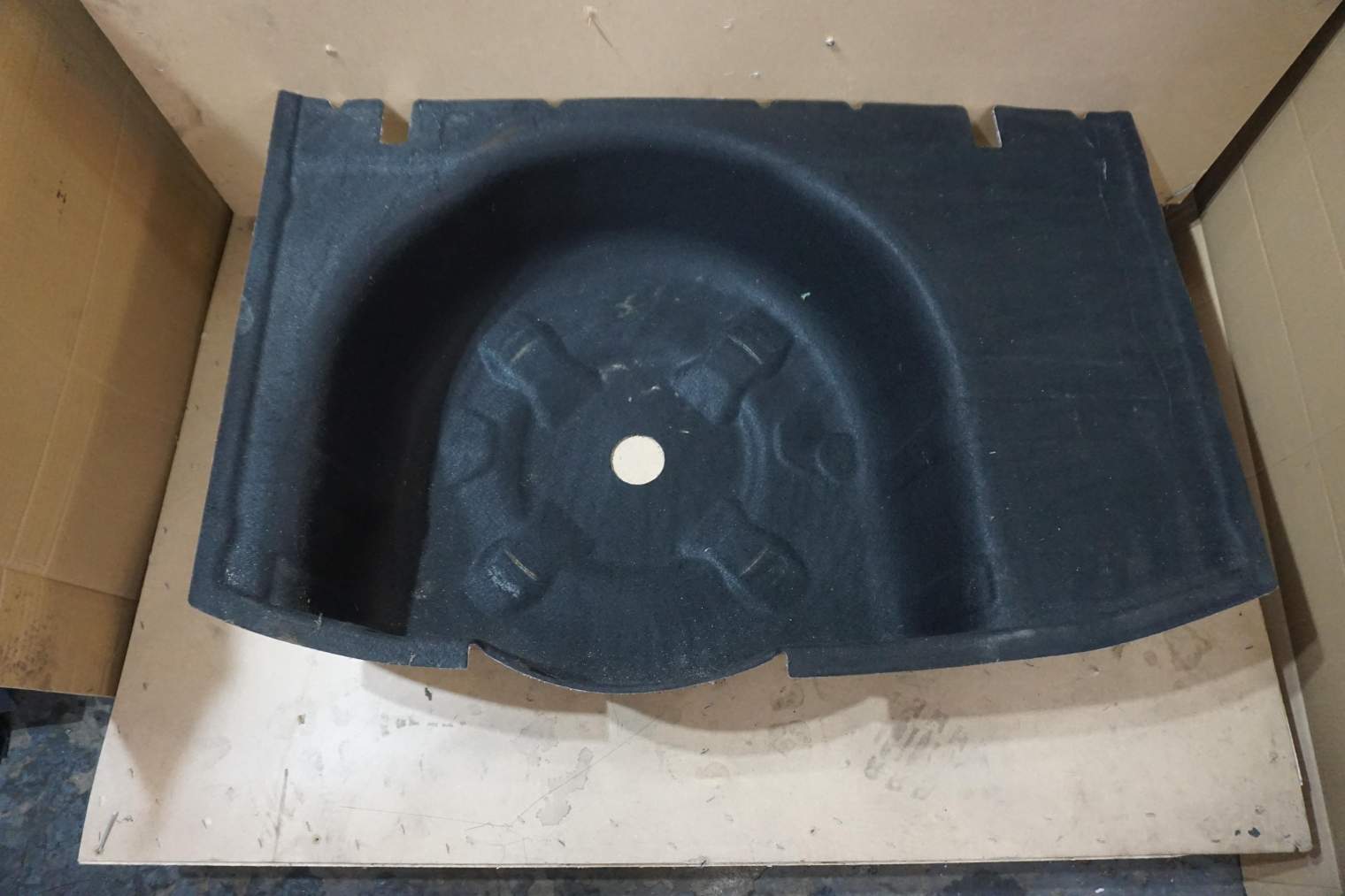 HYUNDAI IX20 WYKŁADZINA BAGAŻNIKA 85710-1P000