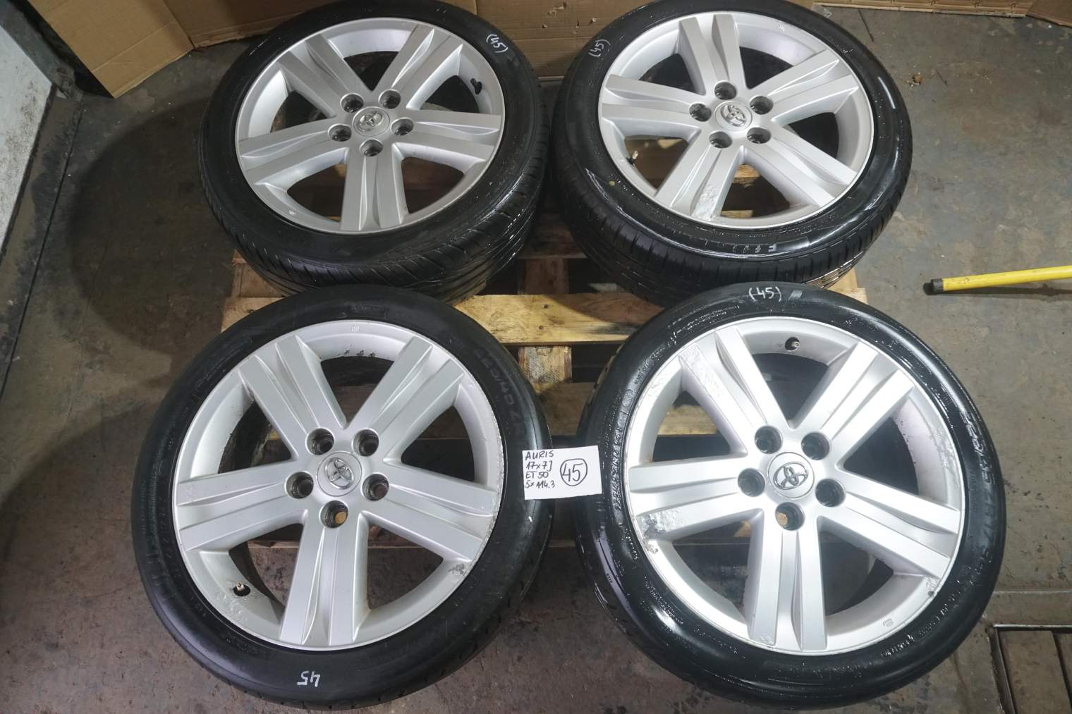 TOYOTA AURIS I 2008R FELGI 17X7J ET50 5x114,3 HL42813