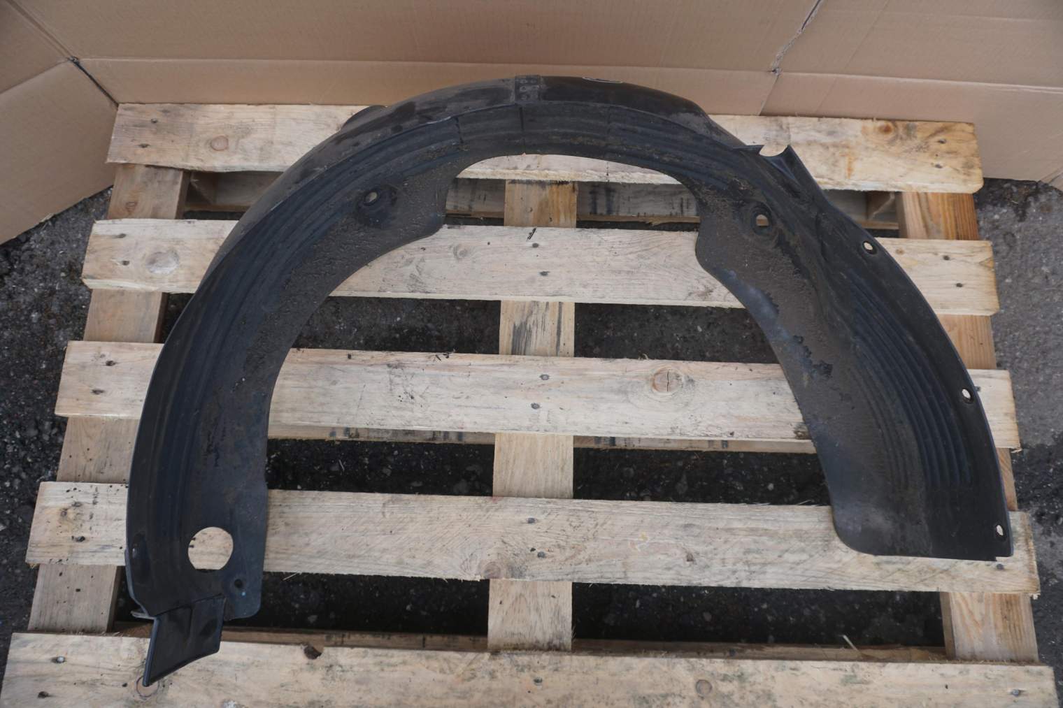 HYUNDAI i20 II 2014-2020R LEWE TYLNE NADKOLE 86821-C8000