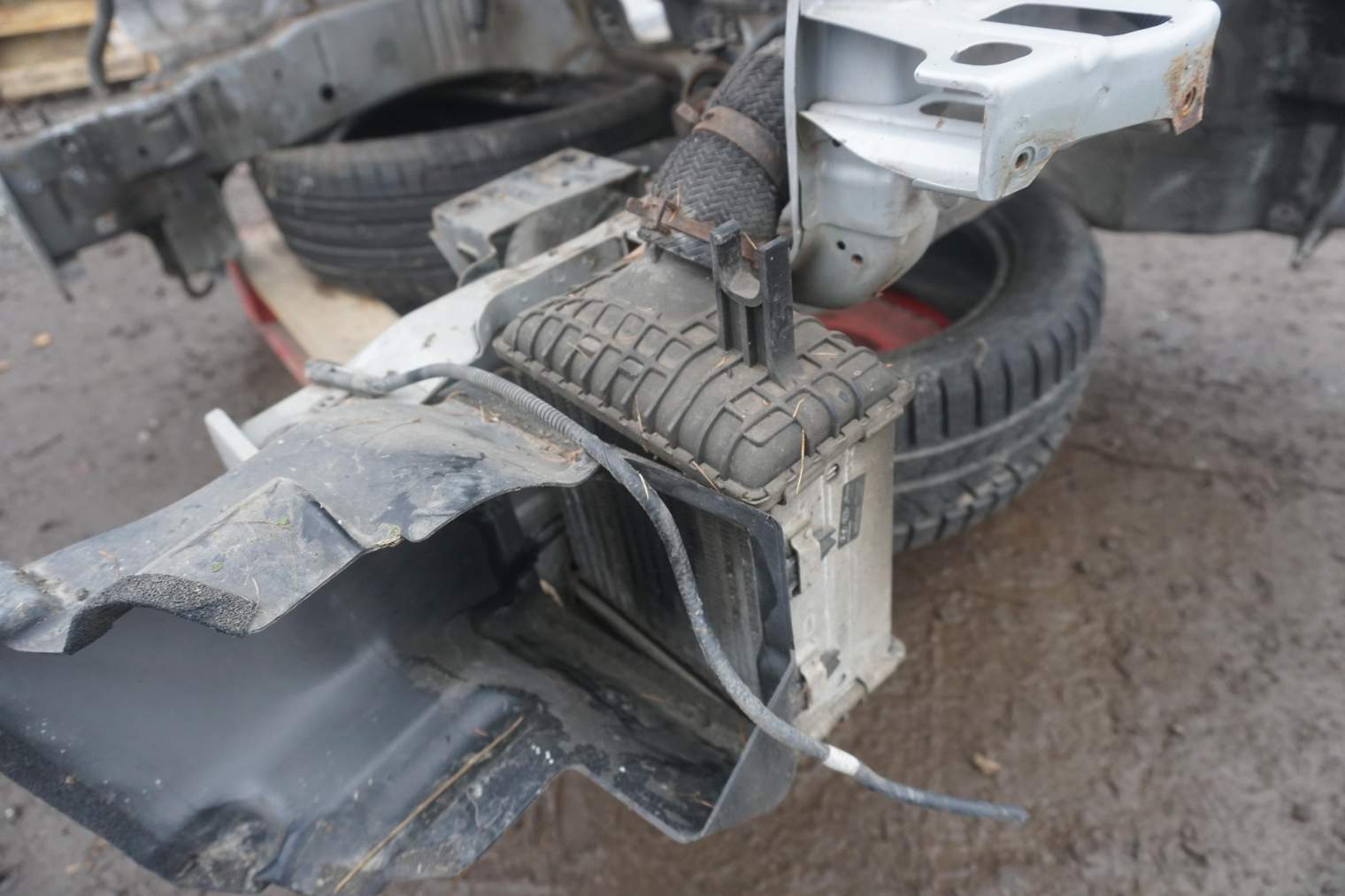 KIA SPORTAGE II LIFT 2010R 2.0CRDI D4EA INTRCOOLER 28270-2725X WAZ 2826327251