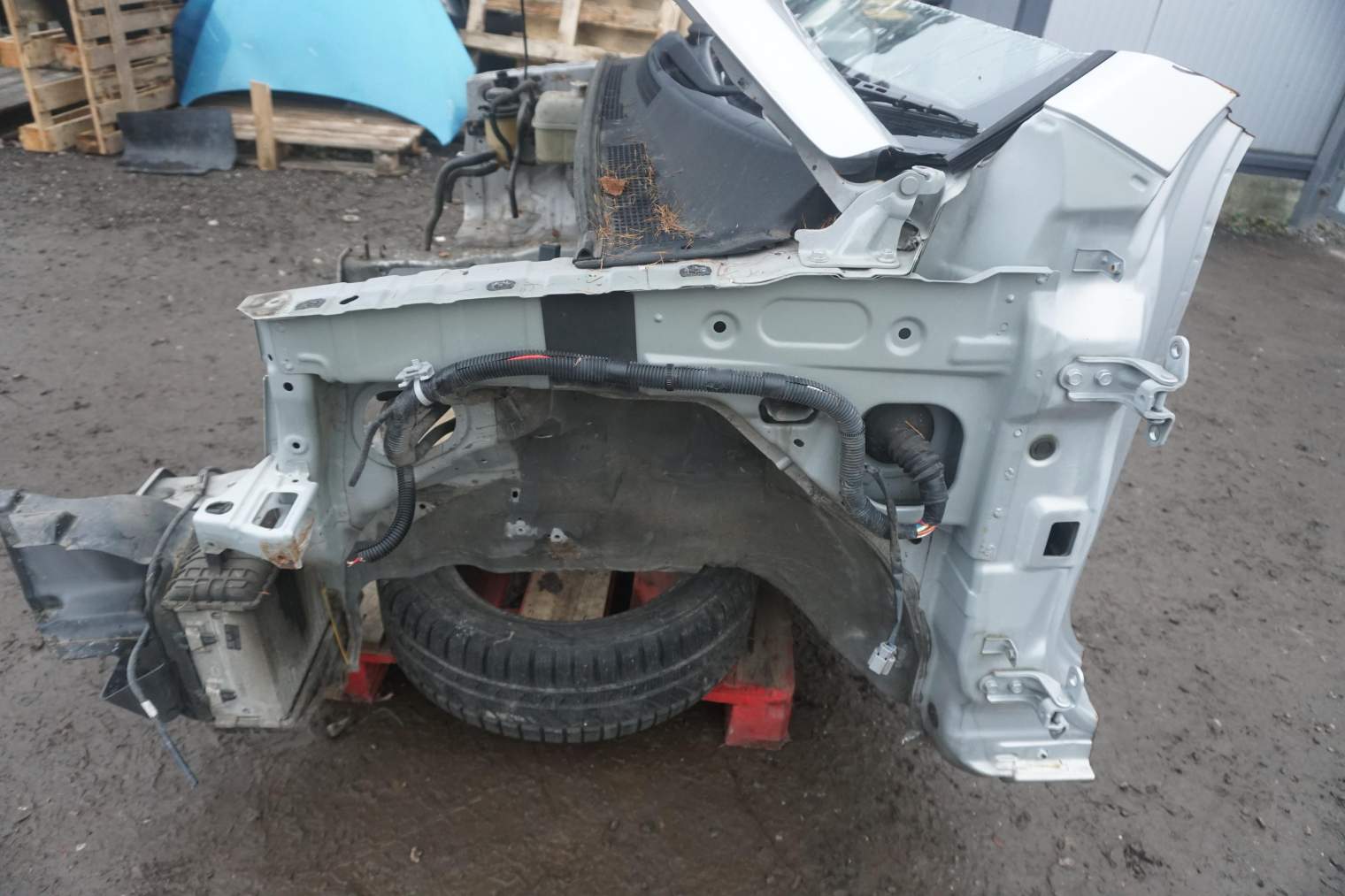 KIA SPORTAGE II LIFT 2010R 2.0CRDI D4EA LEWA PODŁUZNICA SŁUPEK 645000Z010