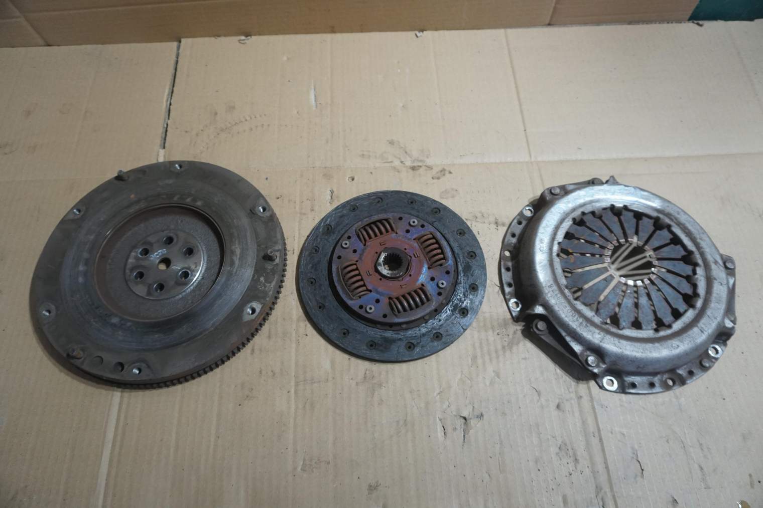 HYUNDAI iX20 2010-2019r 1.4b KOŁO ZAMACHOWE 232002B020