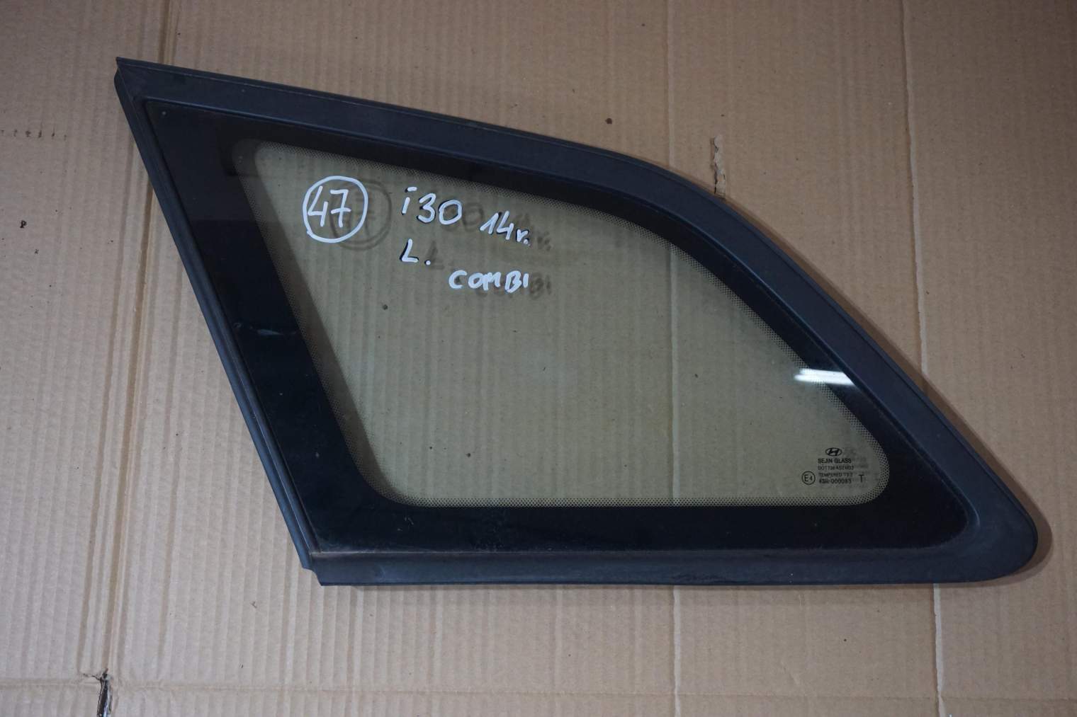 HYUNDAI I30 II KOMBI SZYBA KAROSERYJNA LEWA