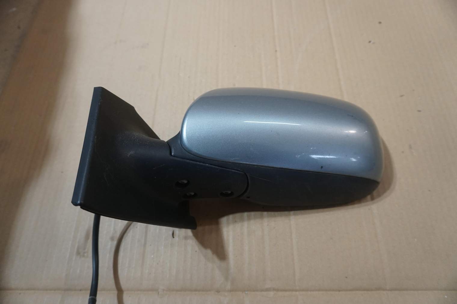 TOYOTA YARIS II LUSTERKO LEWE 1f8 87940-0D210