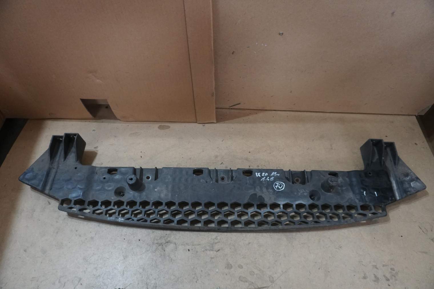 HYUNDAI iX20 2010-2019r BELKA ZDERZAKA PRZÓD DOLNA 86571-1K000