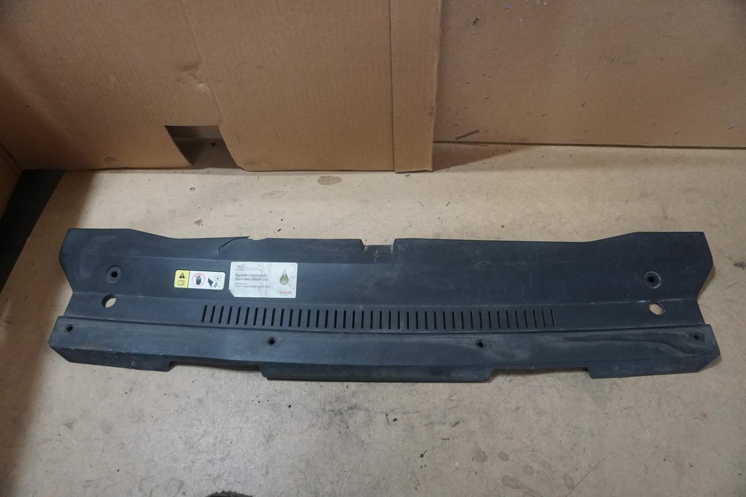 HYUNDAI iX20 2010-2019r OSŁONA PASA PRZEDNIEGO 86353-1K000