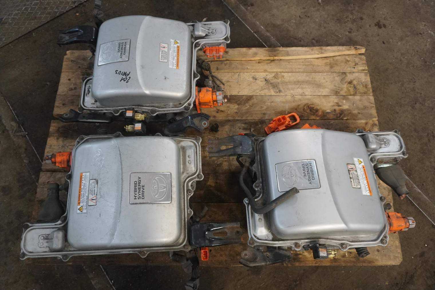 TOYOTA PRIUS II XW20 2003-2009R INWERTER PRZETWORNICA FALOWNIK KONWENTER G9200-47120