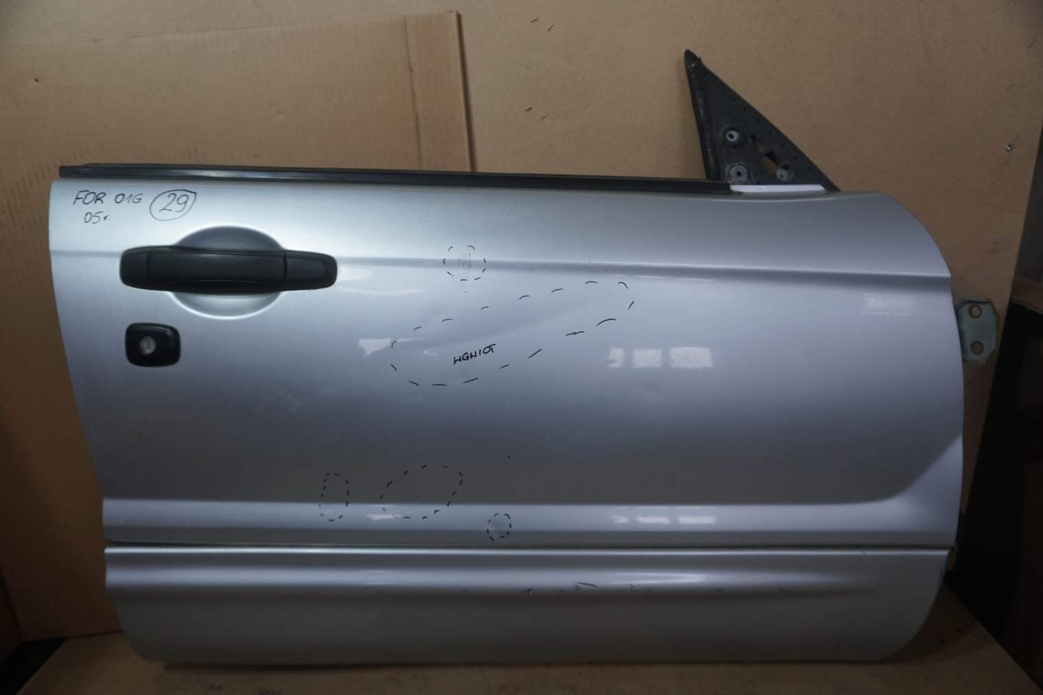 Subaru FORESTER II SG DRZWI PRAWE PRZEDNIE 01G
