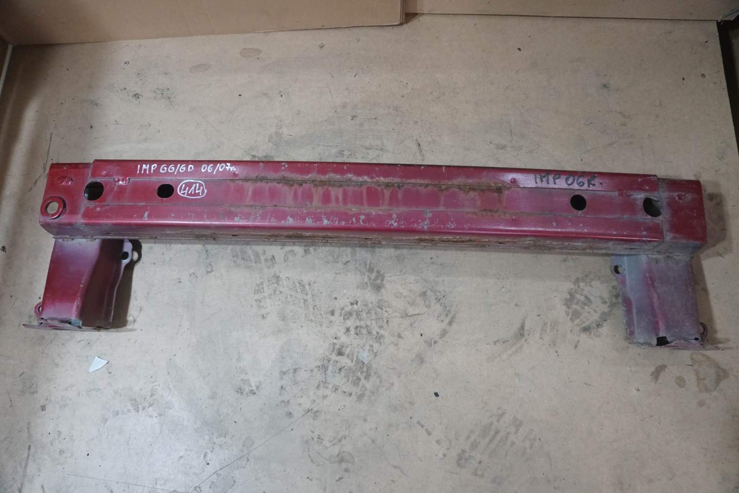 SUBARU IMPREZA GD/GG BELKA ZDERZAKA 57711FE110