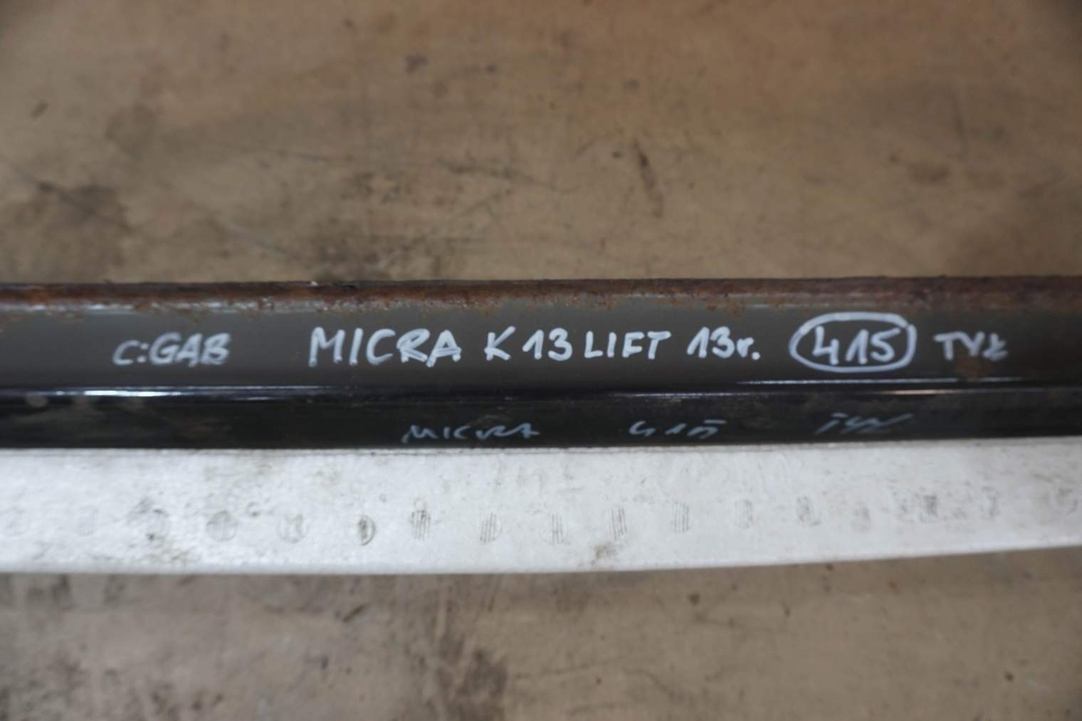 NISSAN MICRA K13 TYLNA BELKA ZDERZAKA