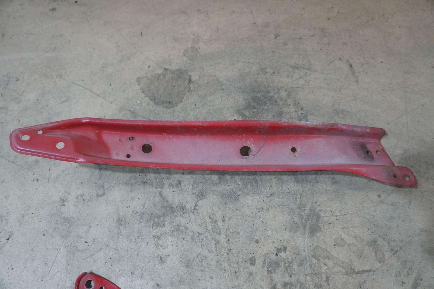SUZUKI SWIFT MK7 IV PRAWE WZMOCNIENIE 7234068L00 ZCF - obrazek 2