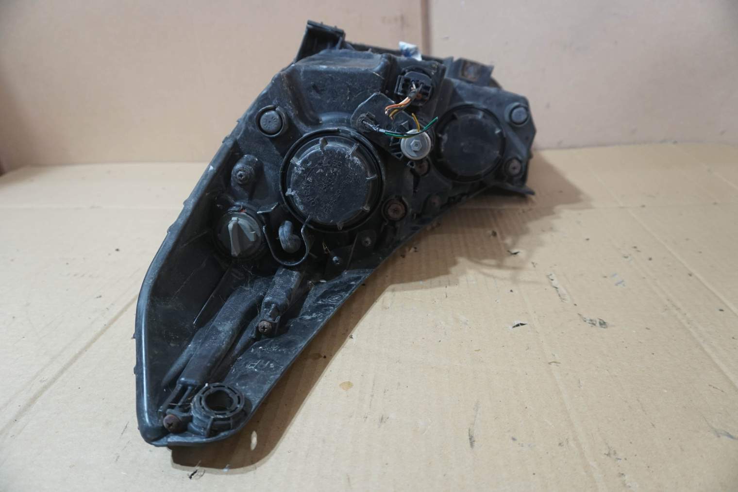 HYUNDAI IX35 PRAWA LAMPA 921022Y020 - obrazek 6