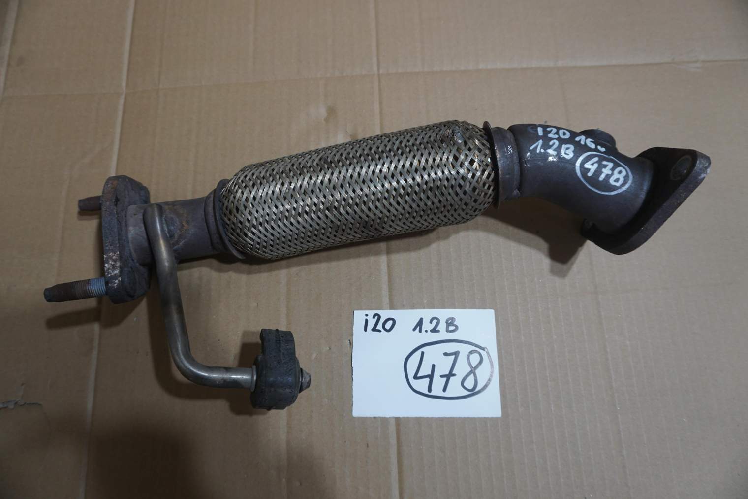 HYUNDAI I20 PLECIONKA WYDECHU 28610C8100