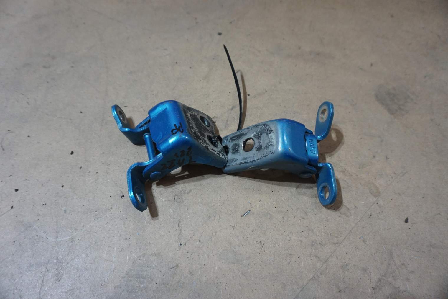 HONDA JAZZ III ZAWIASY DRZWI BG53M