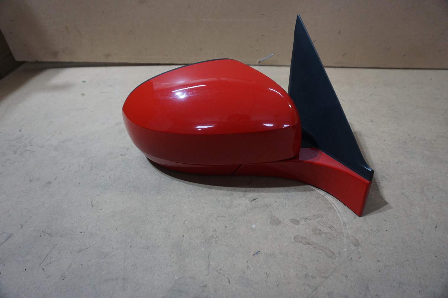 SUZUKI SWIFT MK7 IV LUSTERKO PRAWE 84701-68L11 ZCF