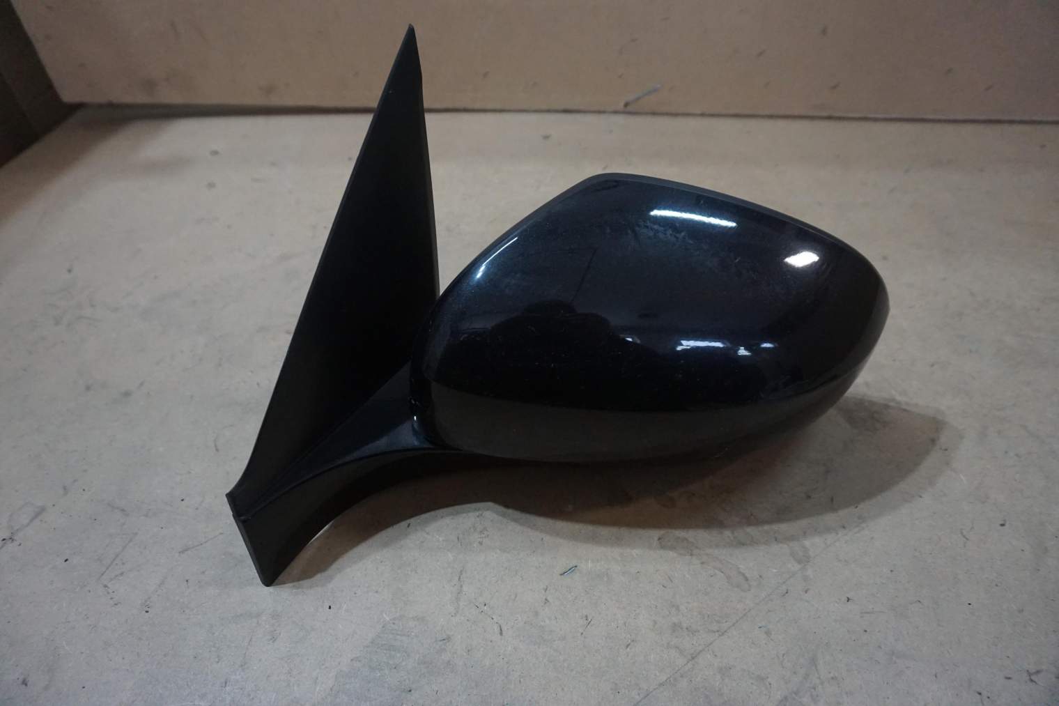 SUZUKI SWIFT MK7 IV LUSTERKO LEWE 84702-68L11 ZCE