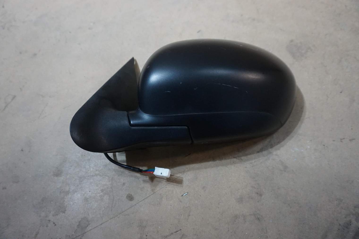 NISSAN JUKE F15 LUSTERKO LEWE