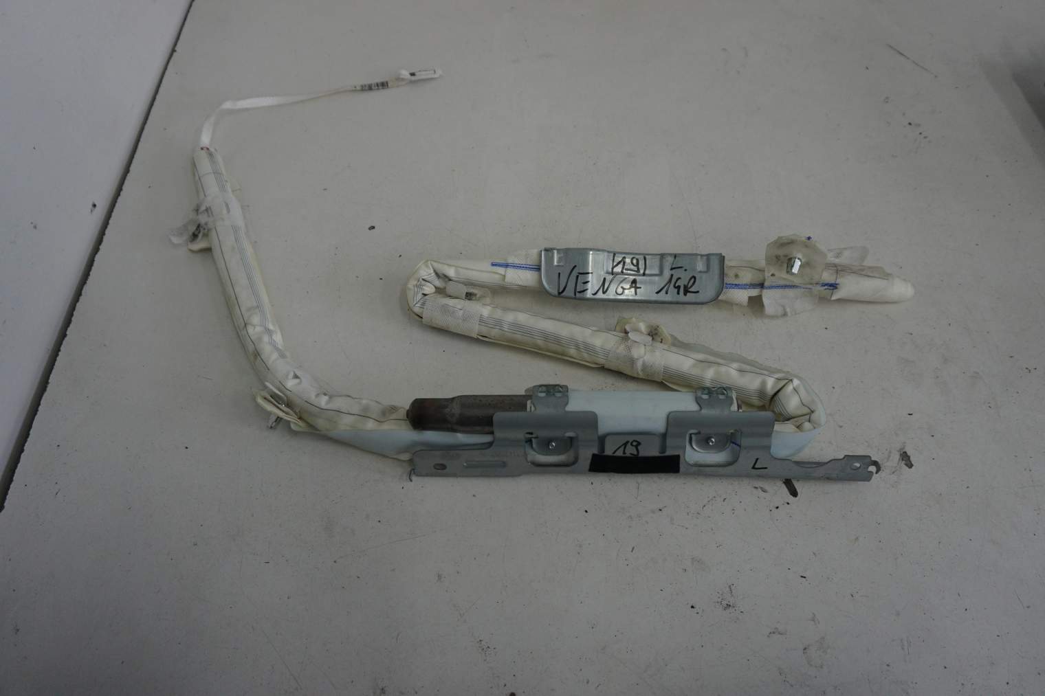 KIA VENGA KURTYNA POWIETRZNA PRAWA LEWA