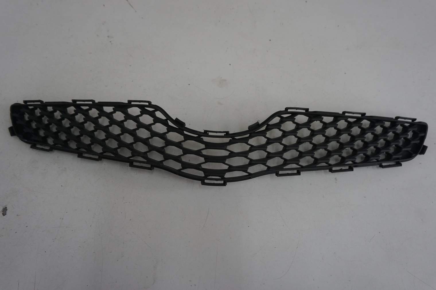 TOYOTA YARIS II ATRAPA ZDERZAKA 53111-0D230