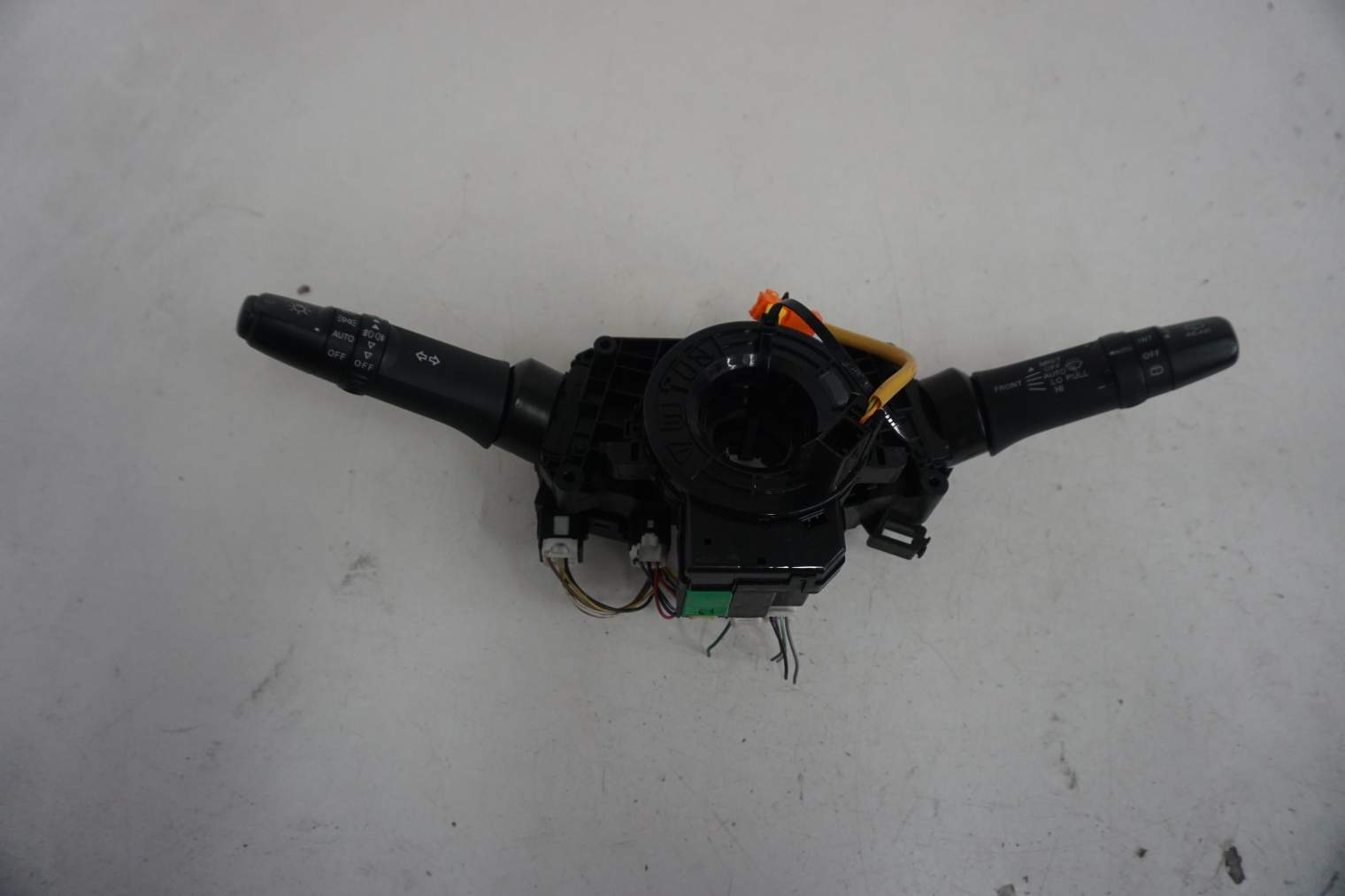 MITSUBISHI ASX I PRZEŁĄCZNIKI KIEROWNICY 8617A013