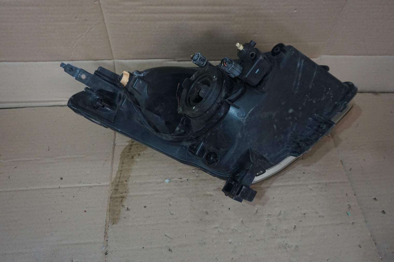 SUZUKI SWIFT MK6 LAMPA PRZEDNIA LEWA 35300-62J01 - obrazek 5