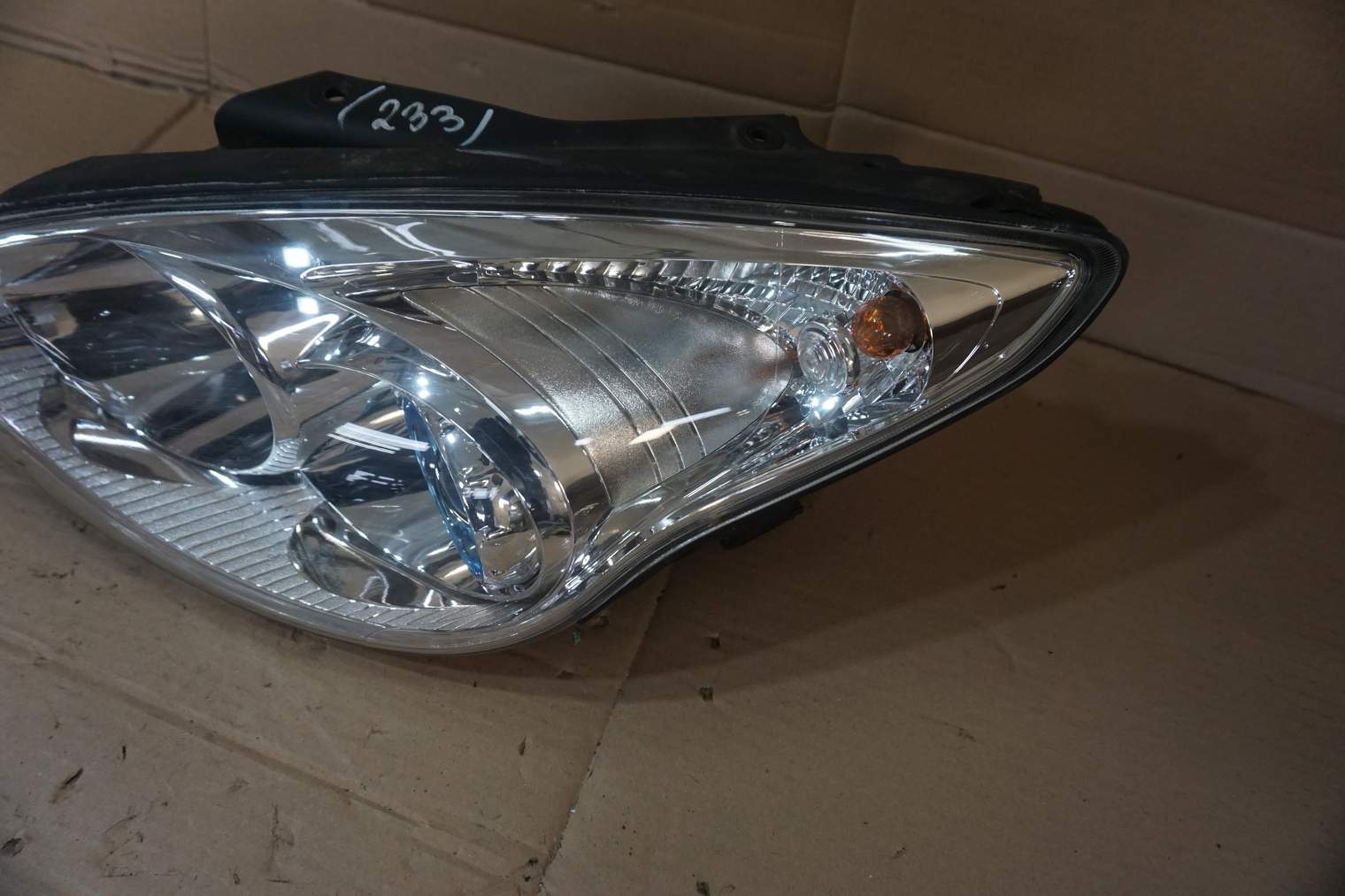 HYUNDAI I30 I LAMPA PRZEDNIA LEWA 92101-2LXXX - obrazek 3