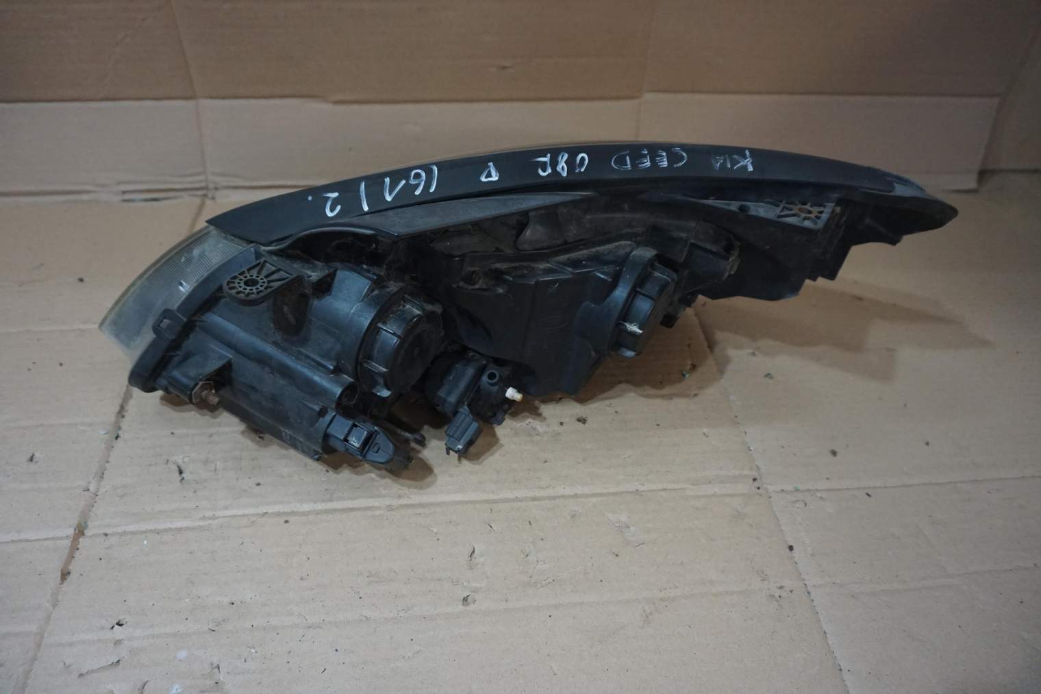 KIA CEED I LAMPA PRZEDNIA PRAWA 92102-1H510 - obrazek 4