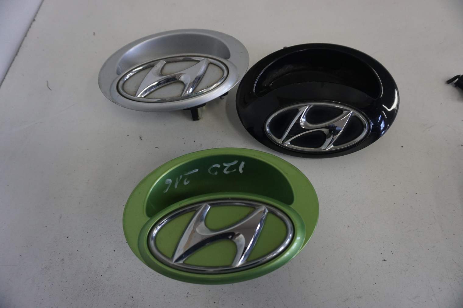 HYUNDAI I20 KLAMKA KLAPY BAGAŻNIKA MIKROSTYK