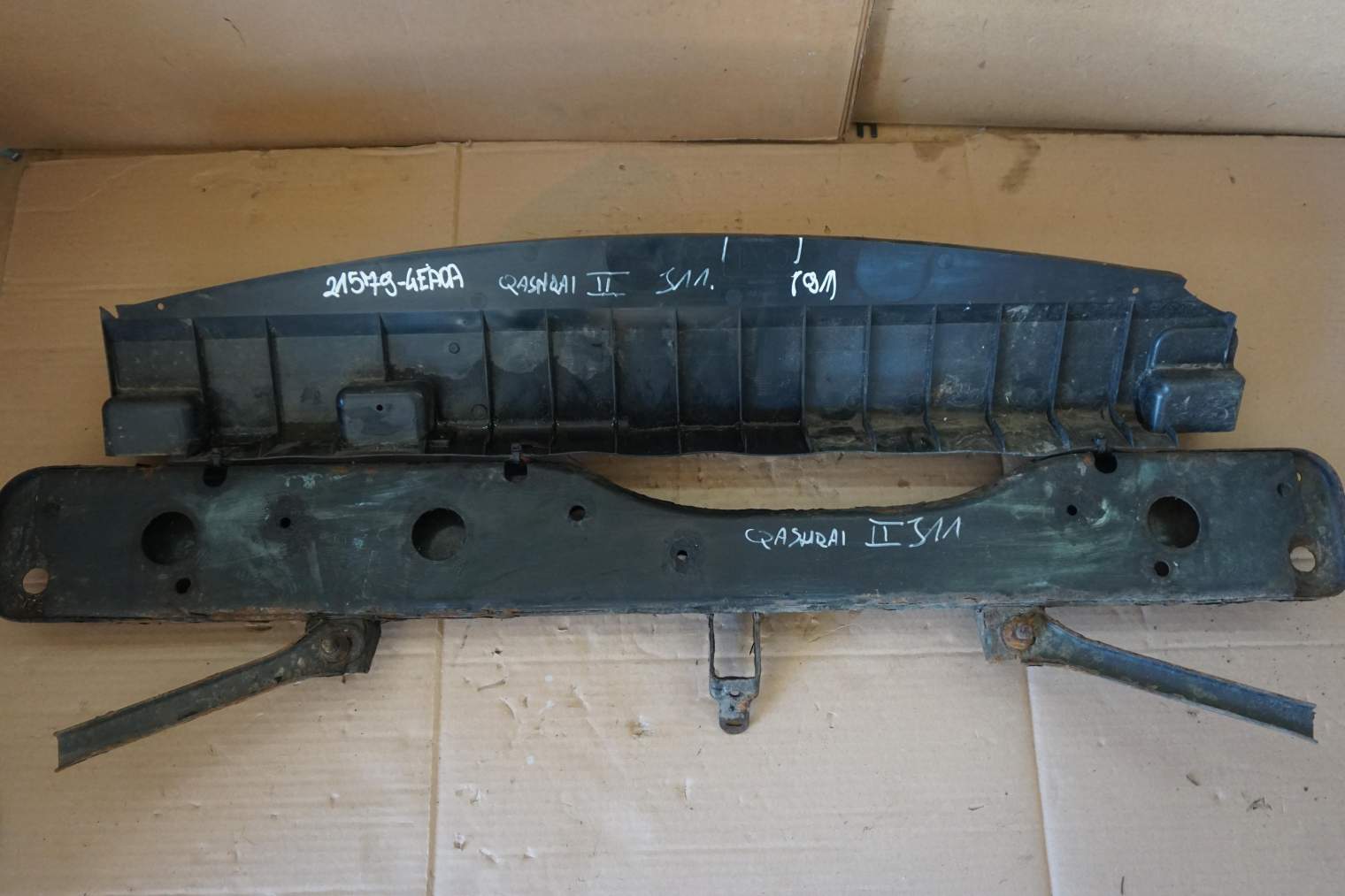 NISSAN QASHQAI II OSŁONA ZDERZAKA 21579-4EA0A