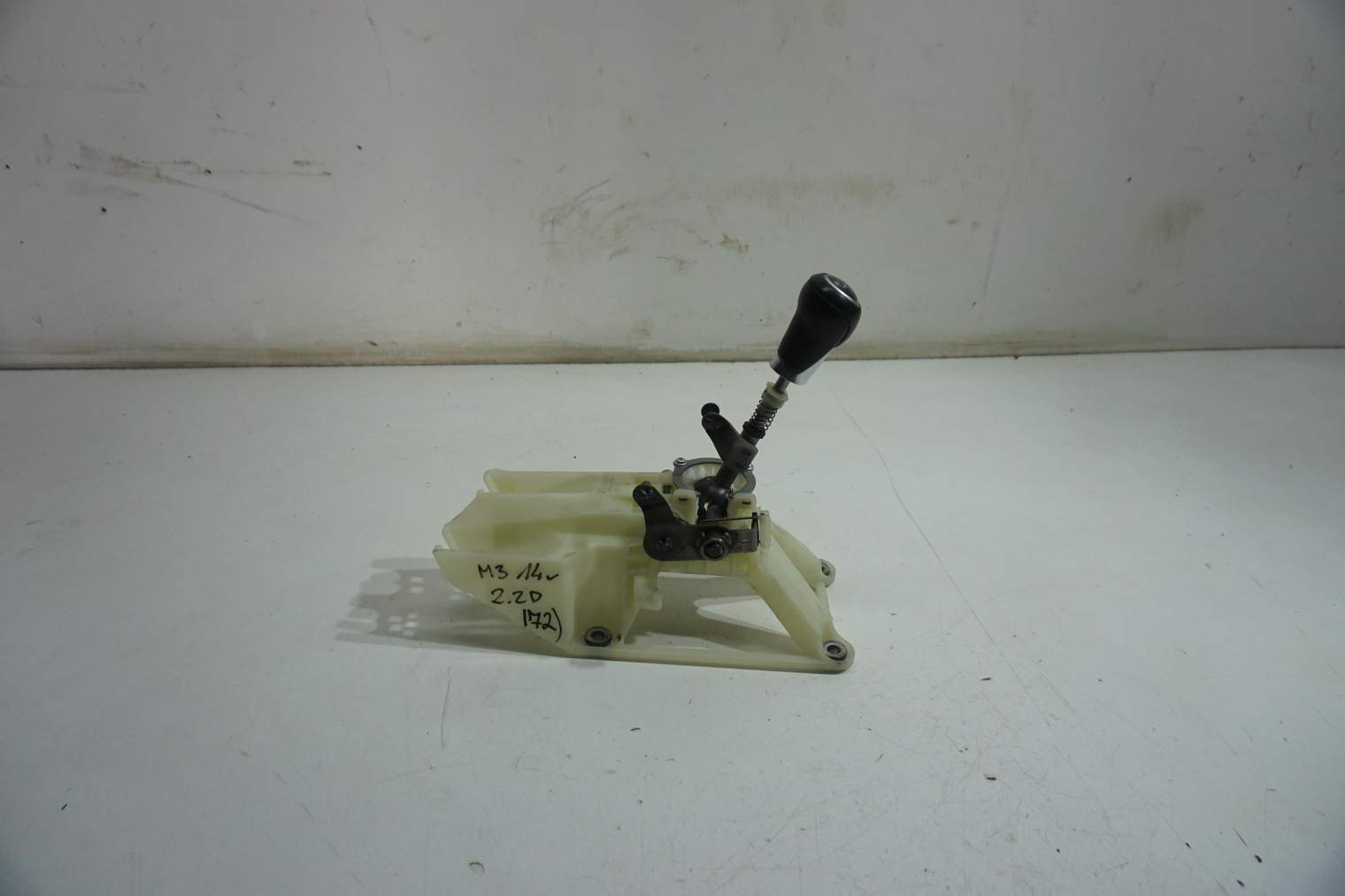 MAZDA 3 BM BN III DRĄŻEK ZMIANY BIEGÓW KE4046100