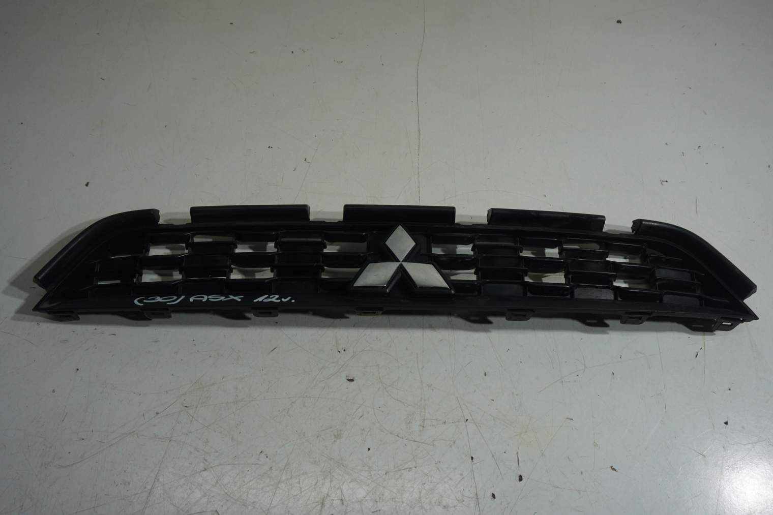 MITSUBISHI ASX LIFT GRILL ATRAPA ZDERZAKA 6402A318