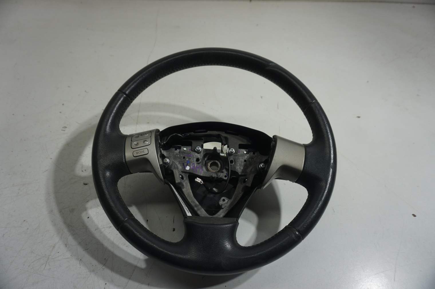 TOYOTA AURIS I E15 KIEROWNICA 45130-02290