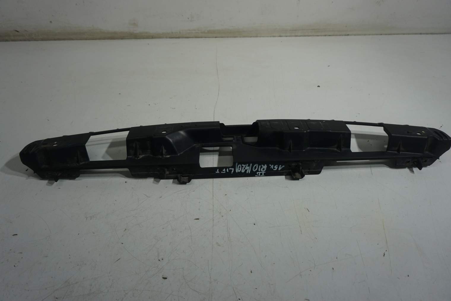 KIA RIO III OSŁONA PAS PRZÓD 86575-1W000